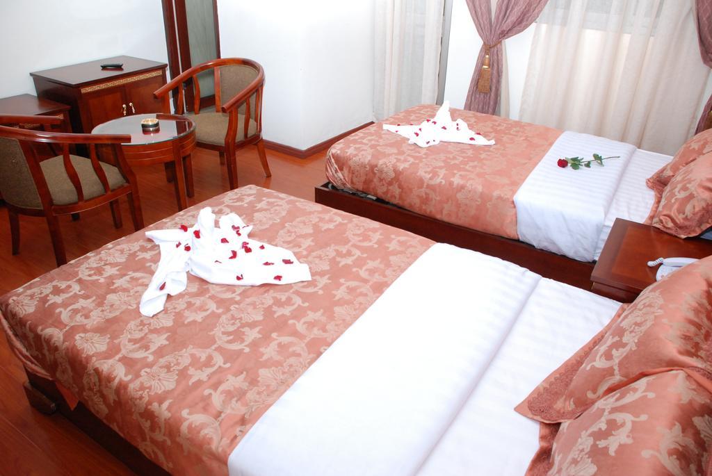 Addis Amba Hotel バハルダール エクステリア 写真