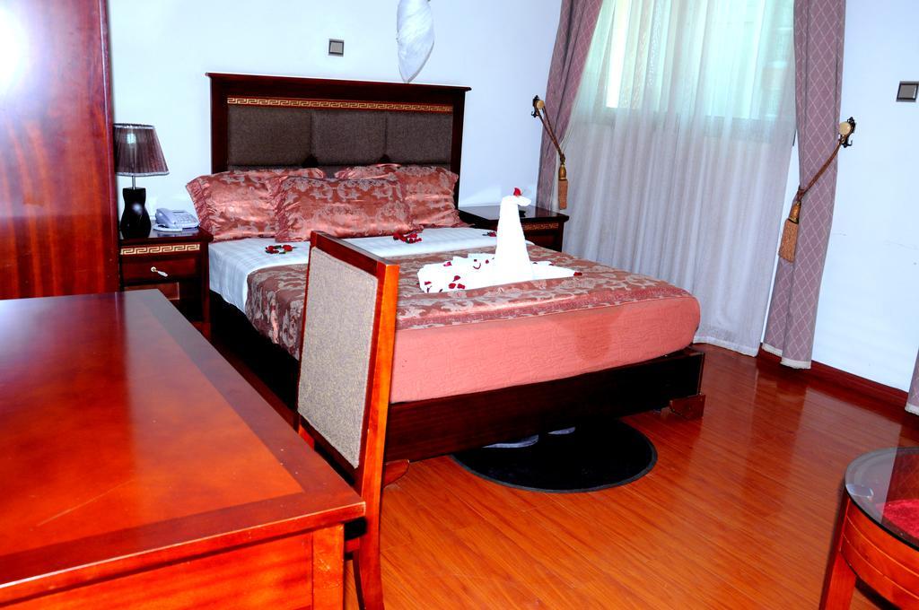 Addis Amba Hotel バハルダール エクステリア 写真