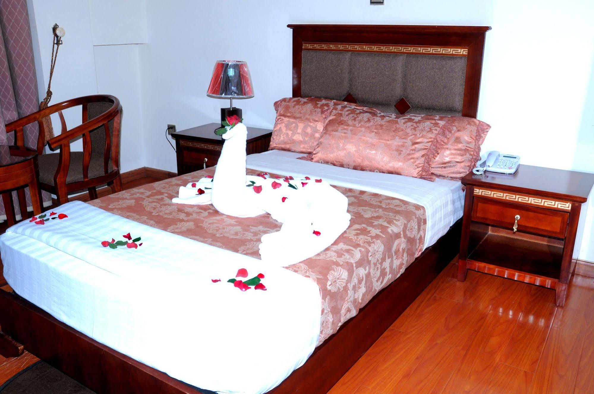Addis Amba Hotel バハルダール エクステリア 写真