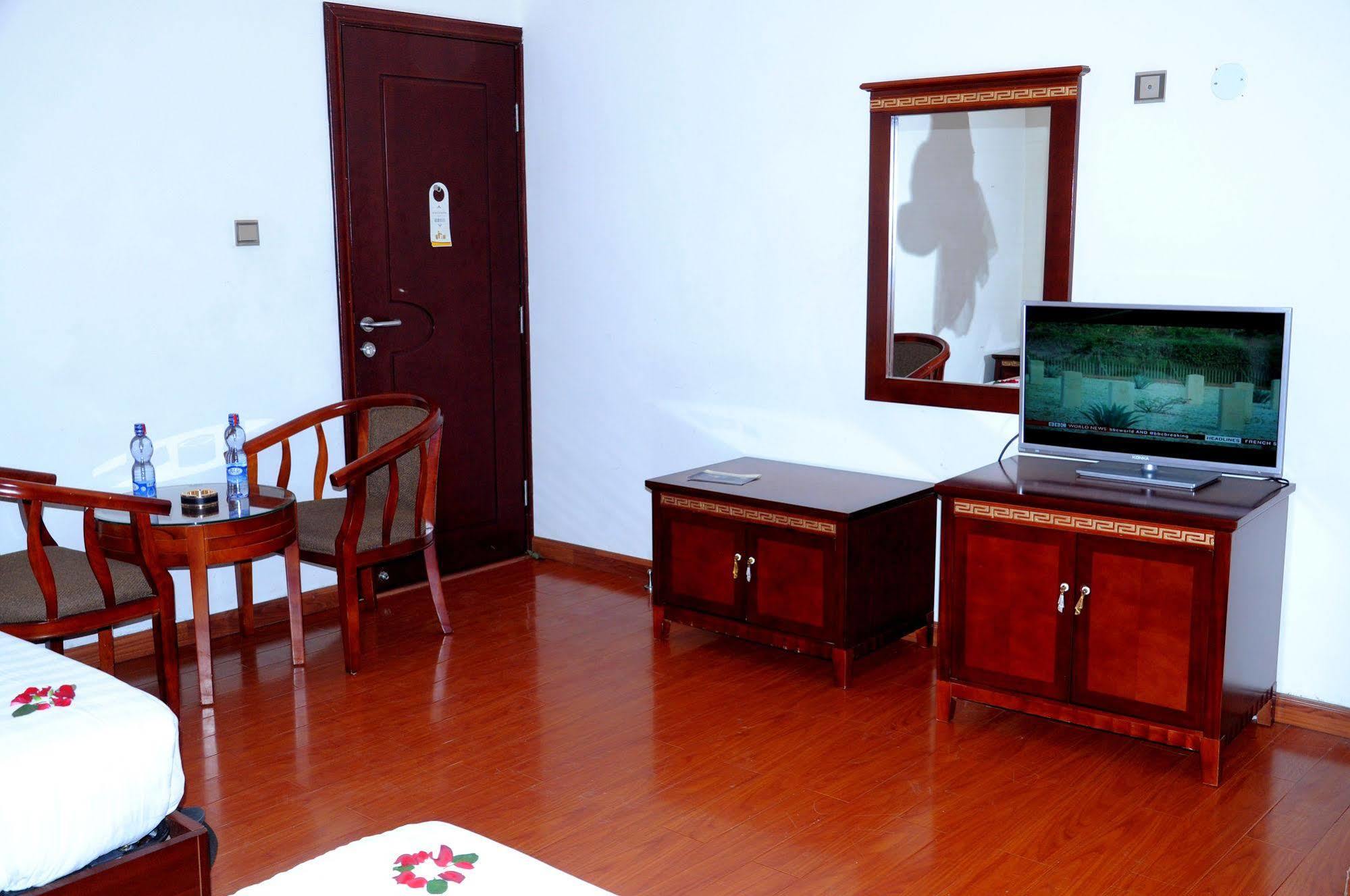 Addis Amba Hotel バハルダール エクステリア 写真