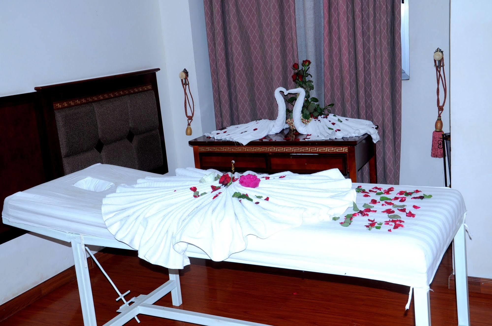 Addis Amba Hotel バハルダール エクステリア 写真