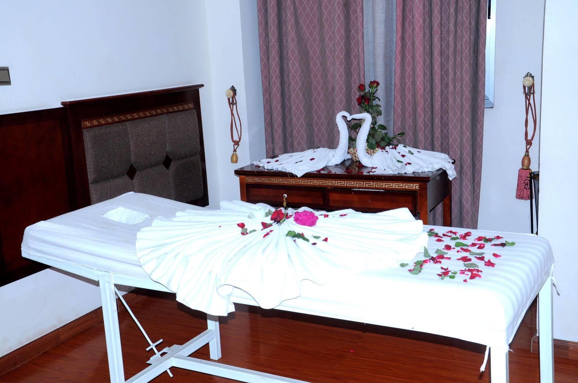 Addis Amba Hotel バハルダール エクステリア 写真