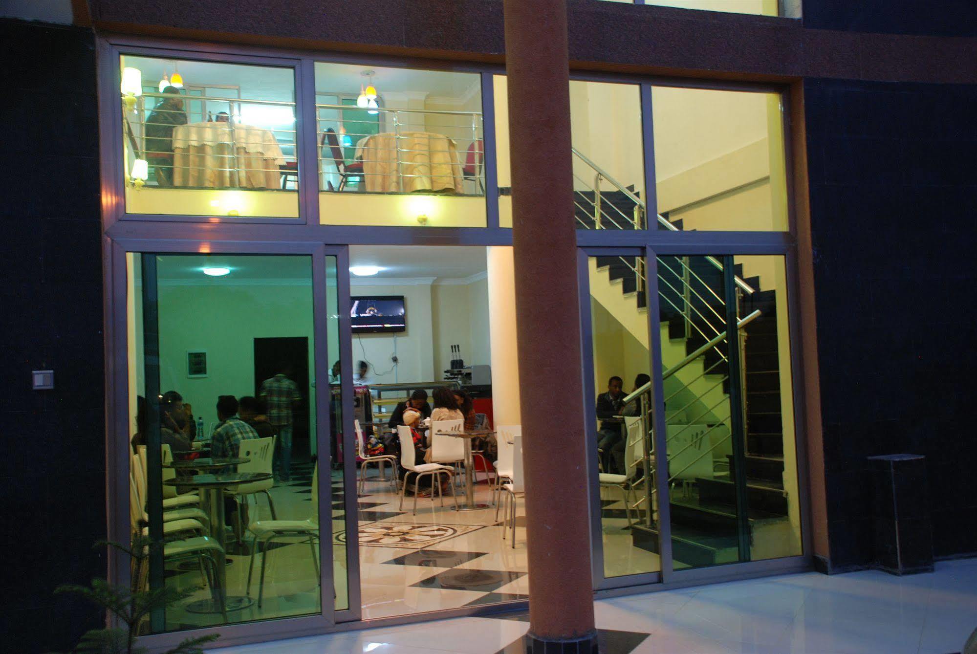 Addis Amba Hotel バハルダール エクステリア 写真
